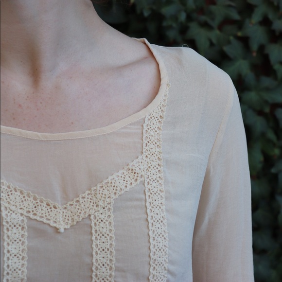 {Happening in the Present} sheer blouse - Picture 3 of 4